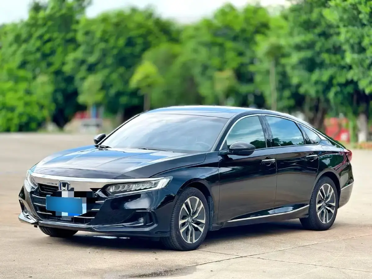 2022 Honda Accord 2.0L 146HP L4 E-CVT Hybrid