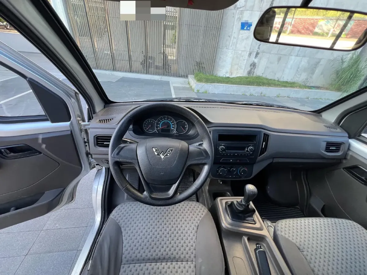 2021 WuLing RongGuang New Truck Special 1.8L 125HP L4 5MT,autocango,china used car exporter,china ev exporter,chinese used car exporter,chinese used ev exporter