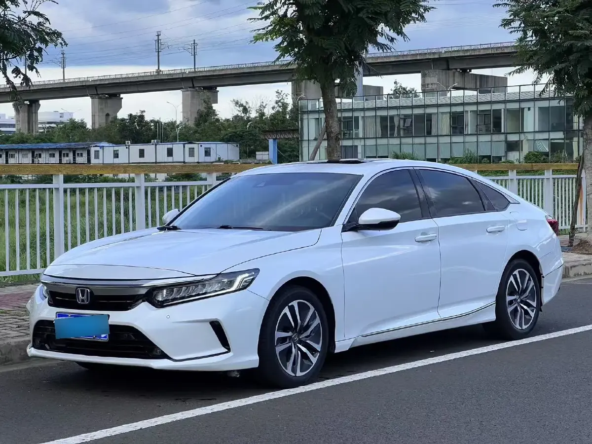 2022 Honda Inspire 2.0L 146HP L4 E-CVT Hybrid