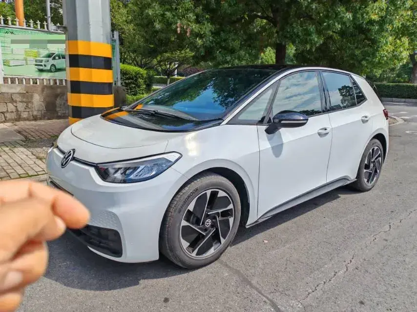 2024 Volkswagen ID.3 BEV 52.8KWH