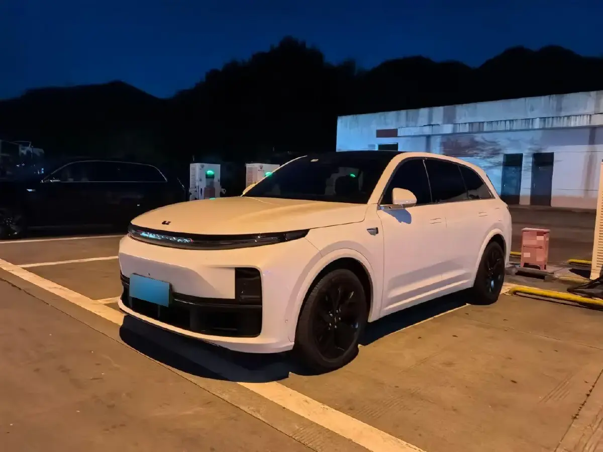 2023 Li L7 Range Extended 154HP REEV 40.9KWH