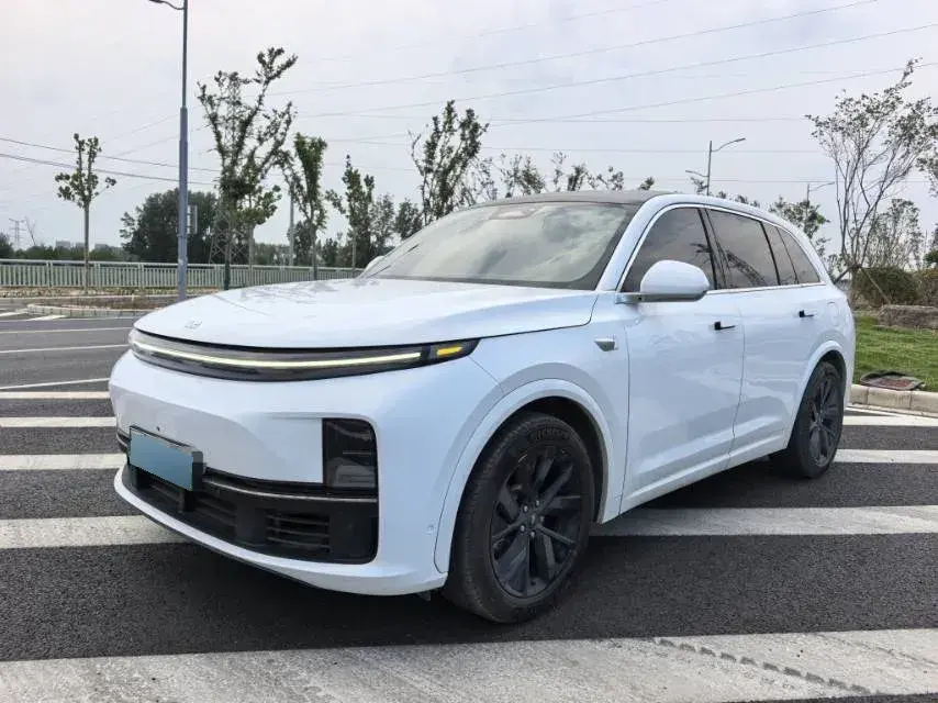 2023 Li L7 Range Extended 154HP REEV 40.9KWH