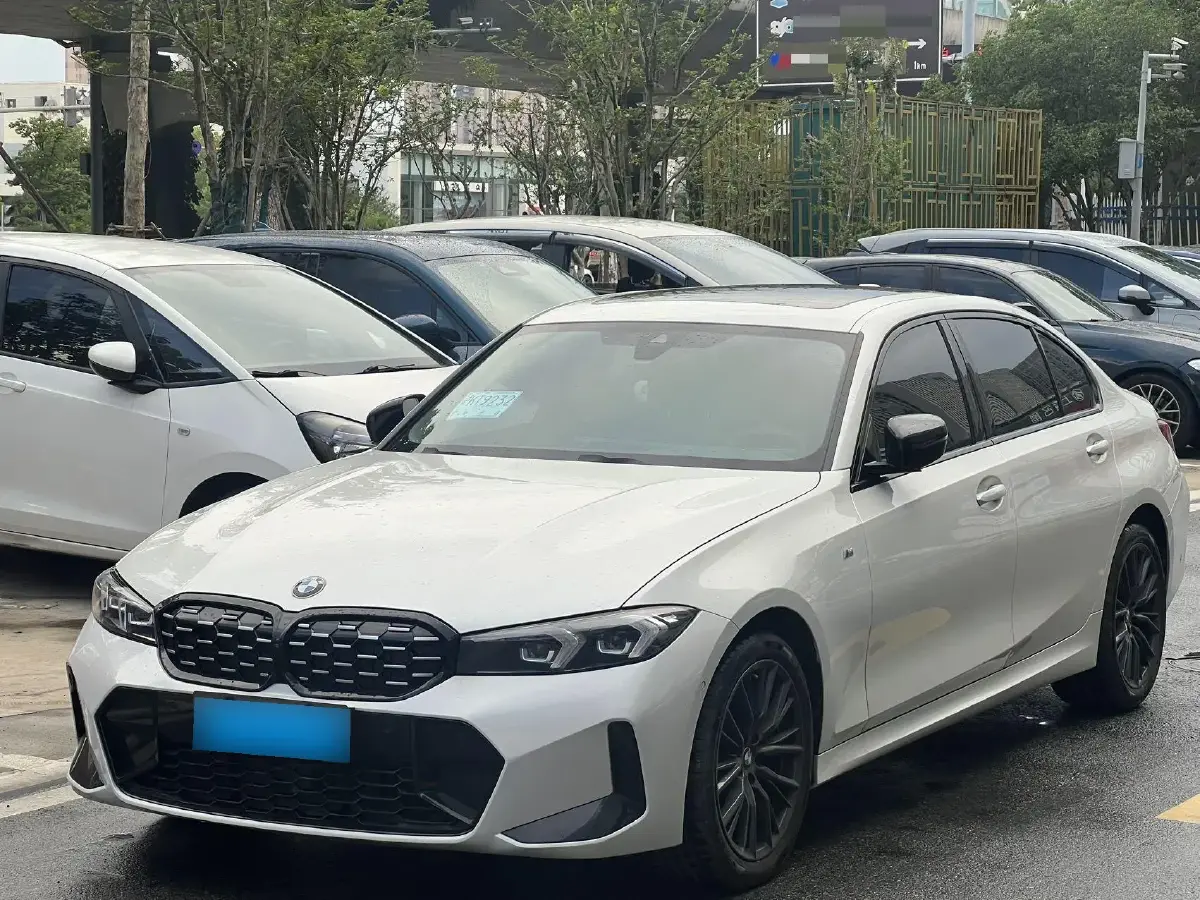 2024 BMW 3 Series 2.0T 184HP L4 8AT