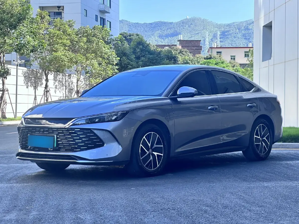 2024 BYD QinL 1.5L 101HP L4 E-CVT PHEV 15.87KWH