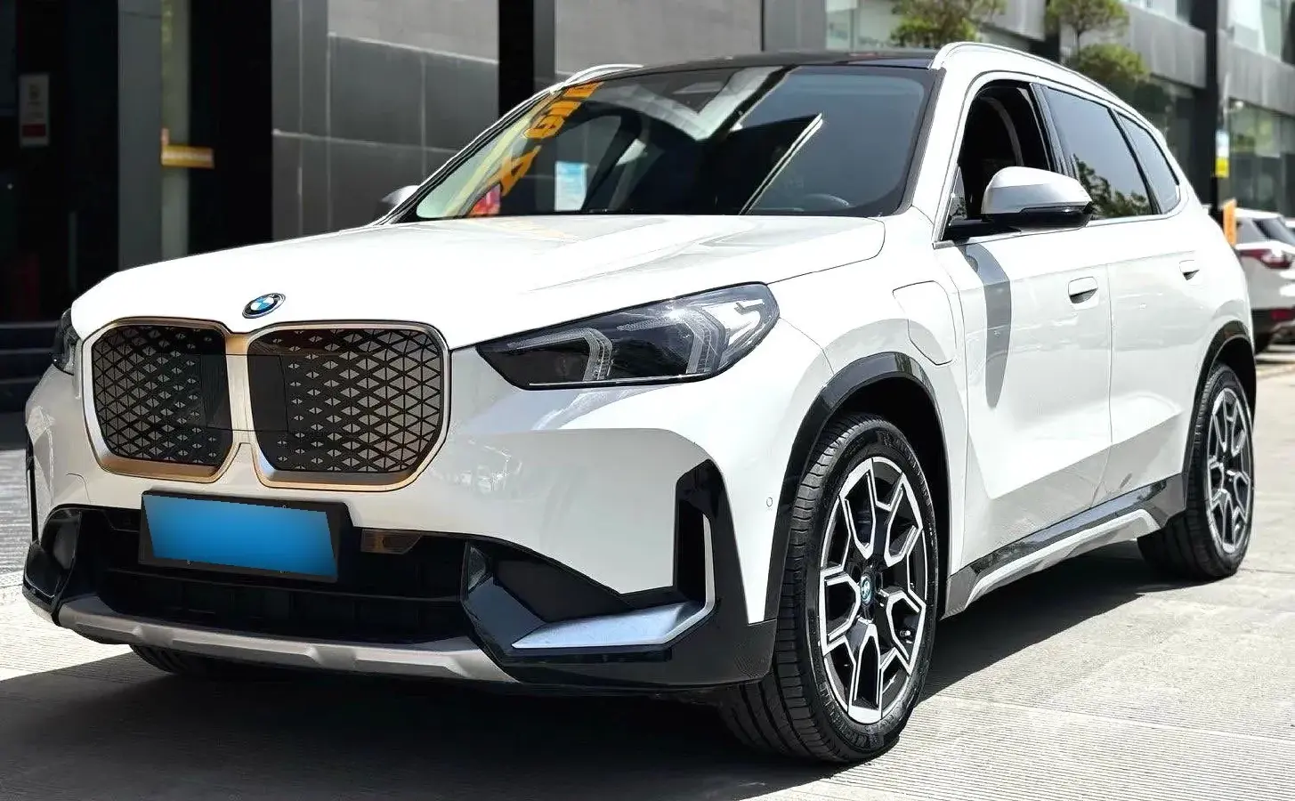 2023 BMW iX1 BEV 66.45KWH