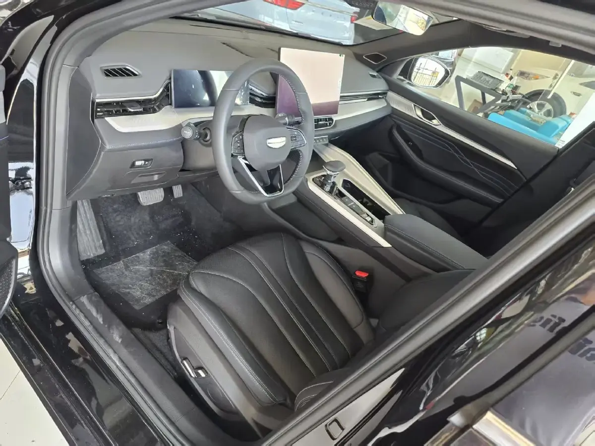 2025 Geely Preface 1.5T 181HP L4 7DCT,autocango,china used car exporter,china ev exporter,chinese used car exporter,chinese used ev exporter