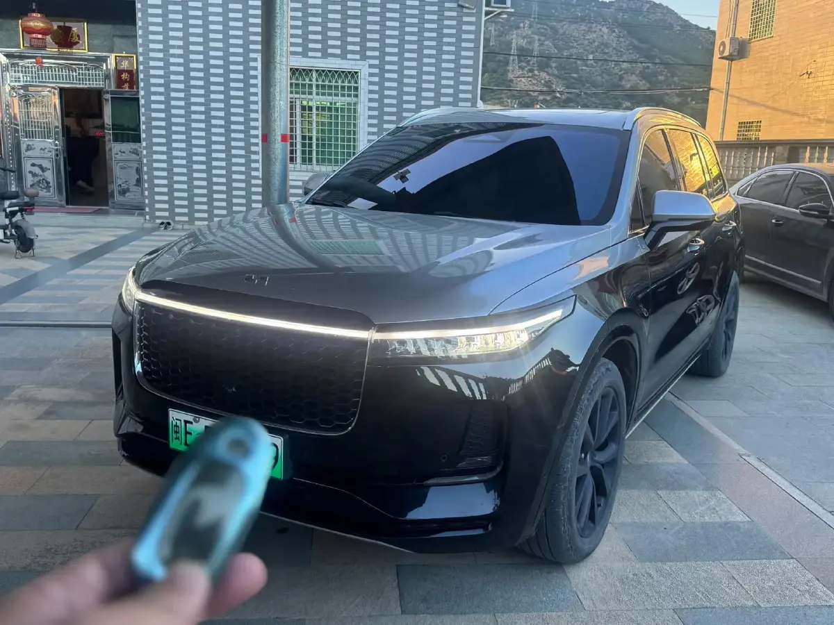 2021 Li ONE Range Extended 131HP REEV 40.5KWH