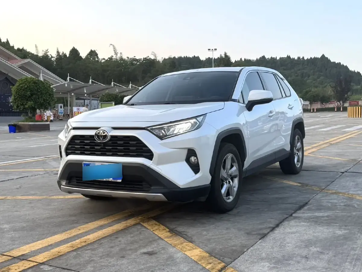 2021 Toyota RAV4 2.0L 171HP L4 CVT