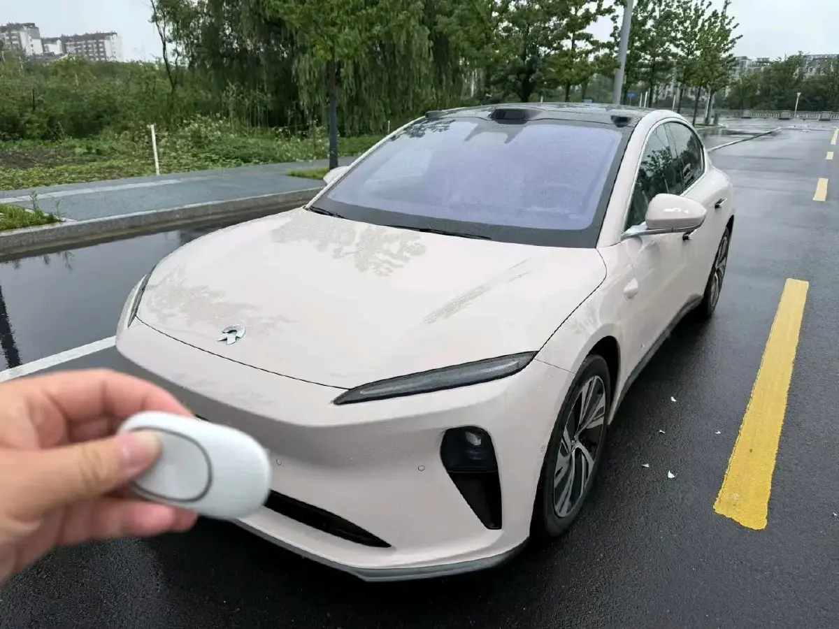 2024 NIO ET5 BEV 75KWH