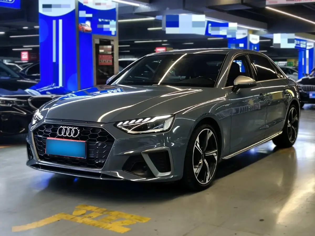 2022 Audi A4L 2.0T 190HP L4 7DCT