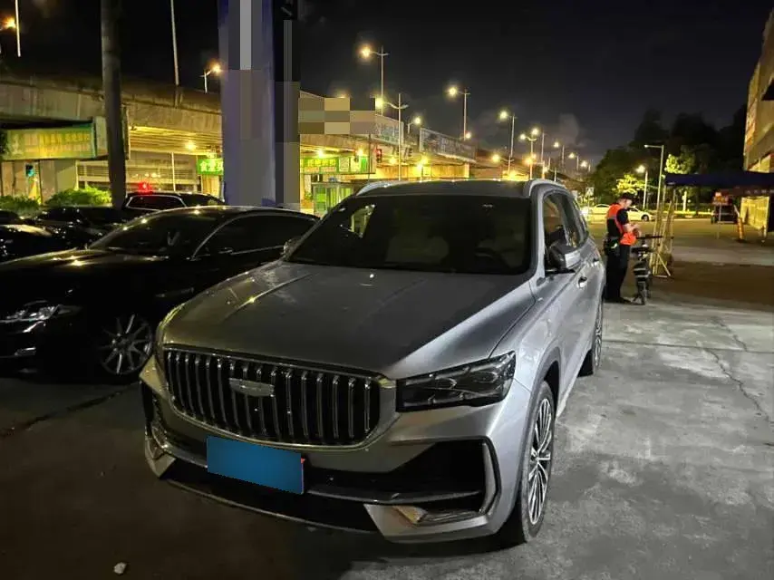 2025 Geely Monjaro 2.0T 238HP L4 8AT