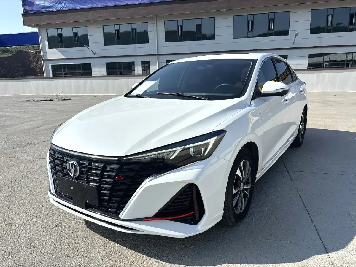 2022 ChangAn Eado 1.4T 160HP L4 7DCT 2022 ChangAn Eado 1.4T 160HP L4 7DCT