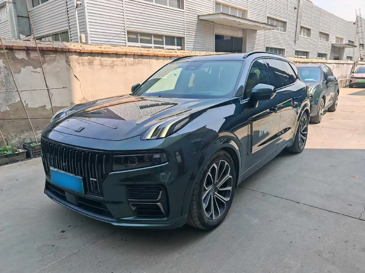 2024 LYNK&CO 09 EM-P 2.0T 254HP L4 3DHT PHEV 40.1KWH