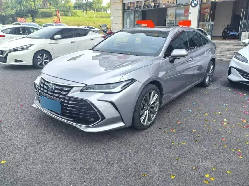 2022 Toyota Avalon 2.5L 178HP L4 E-CVT Hybrid