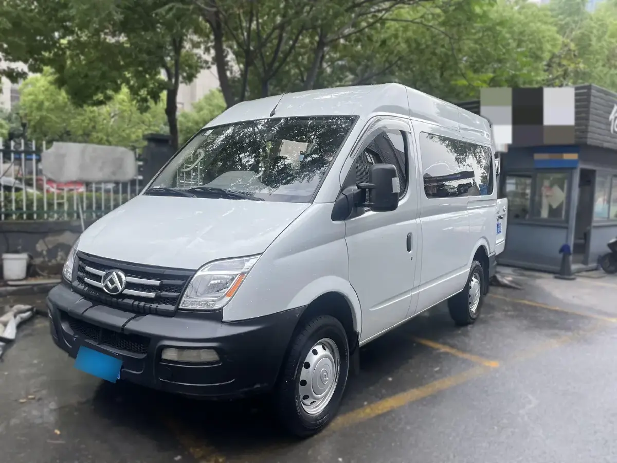 2020 MAXUS XinTu V80 2.5T 136HP L4 6AMT