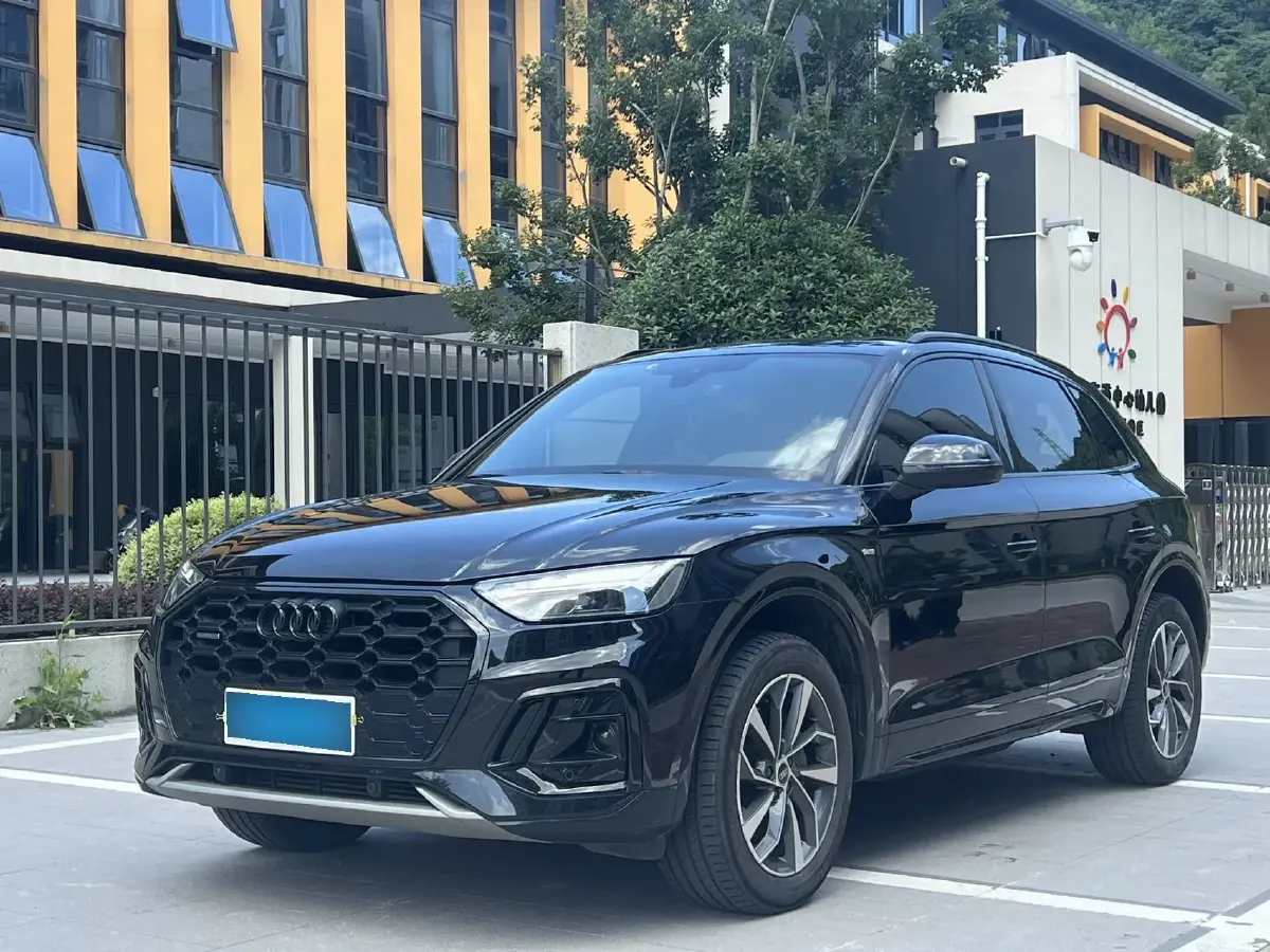 2023 Audi Q5L 2.0T 245HP L4 7DCT