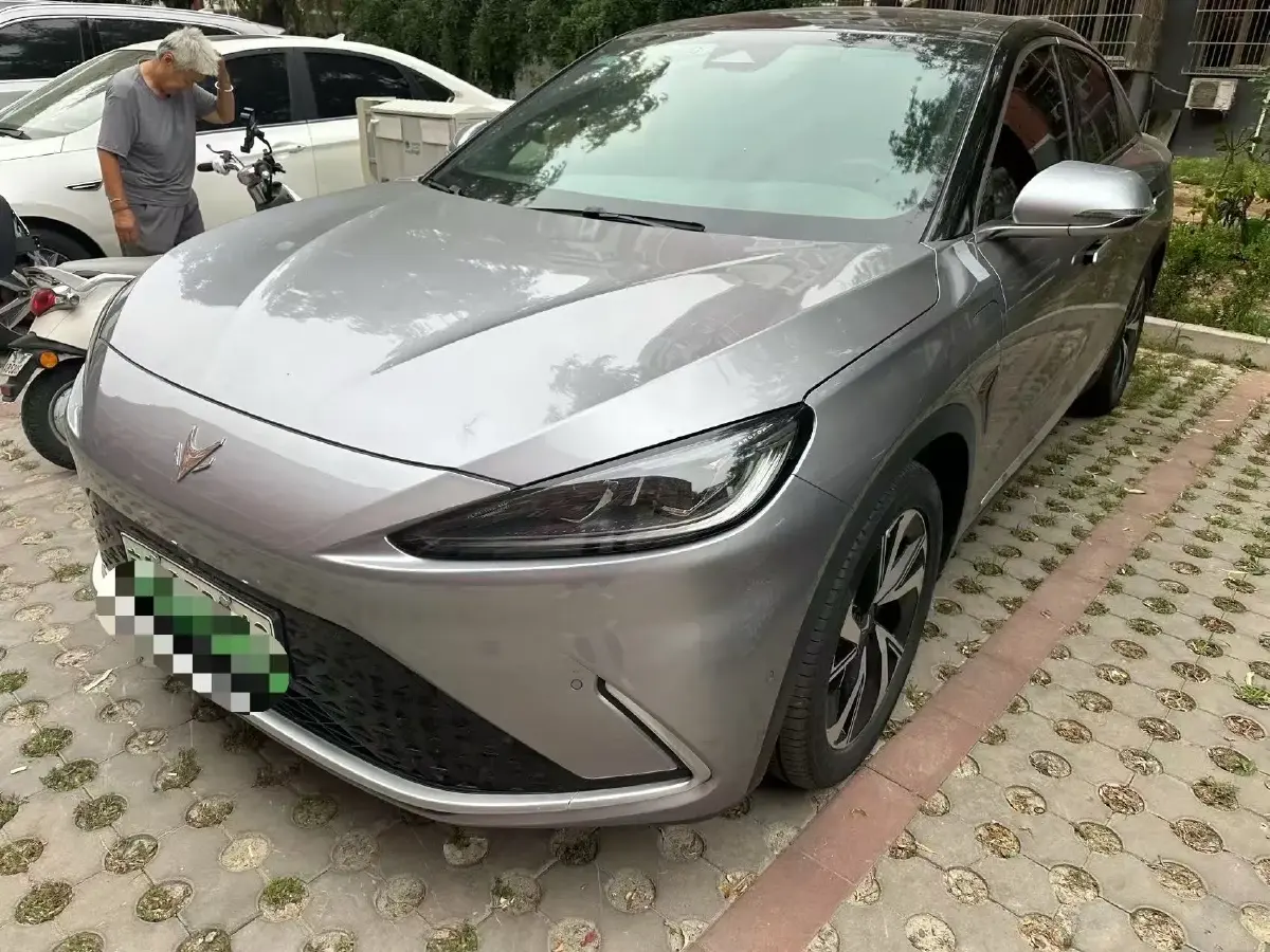 2021 ARCFOX αS BEV 93.6KWH