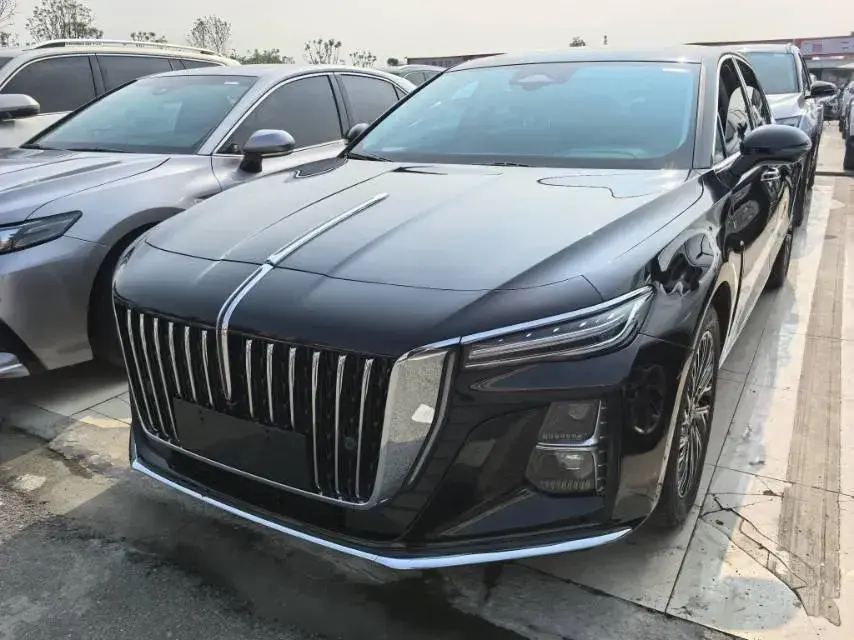 2024 HongQi H5 2.0T 224HP L4 8AT