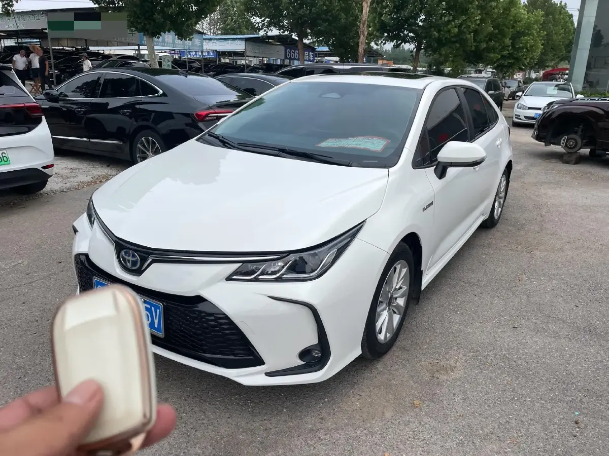 2023 Toyota Corolla 1.8L 98HP L4 E-CVT Hybrid