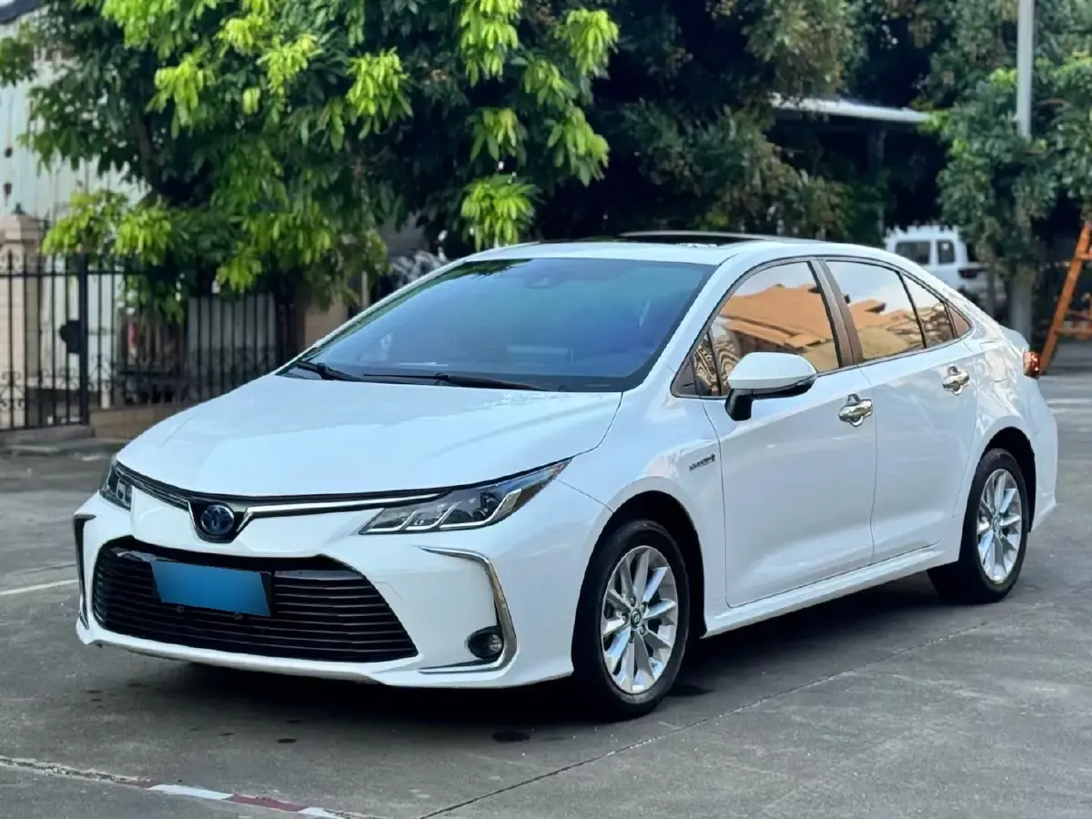 2021 Toyota Corolla 1.8L 98HP L4 E-CVT Hybrid