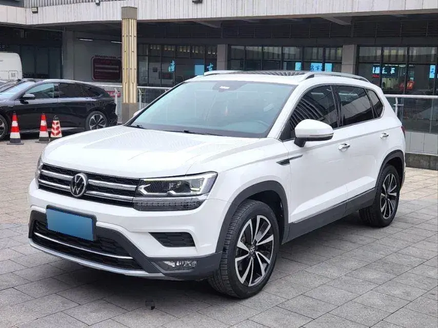 2020 Volkswagen Tharu 2.0T 186HP L4 7DCT