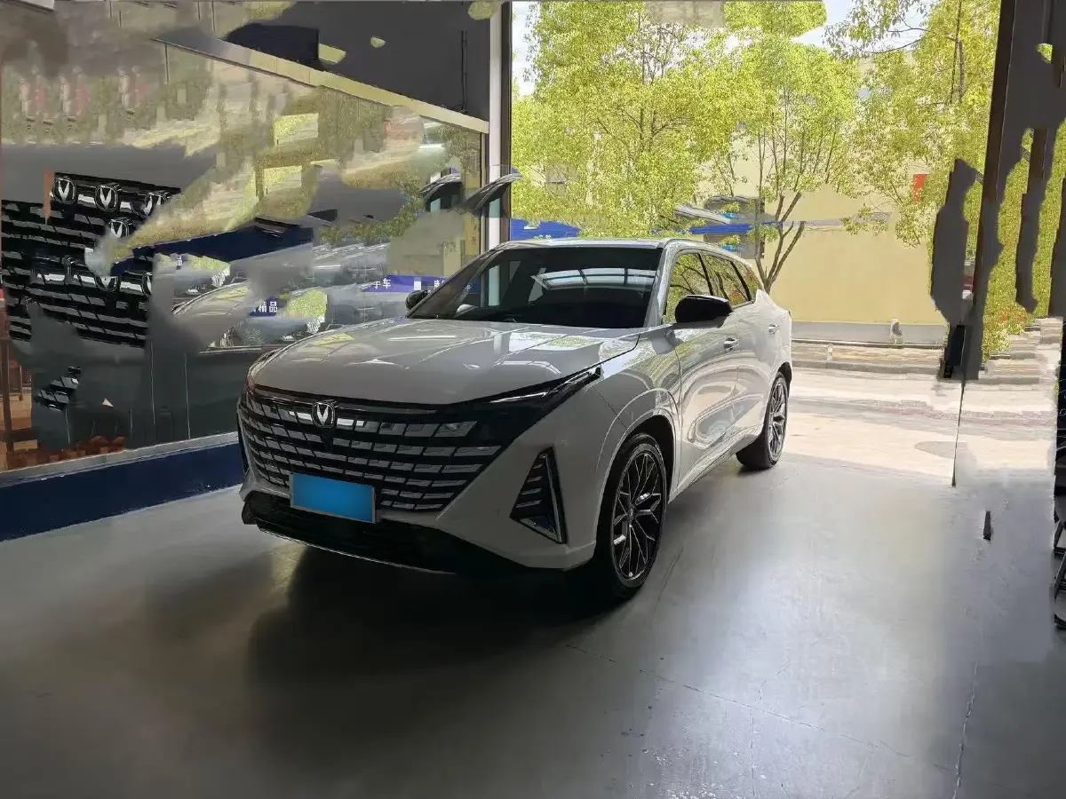 2025 ChangAn UNI-Z 1.5T 188HP L4 7DCT