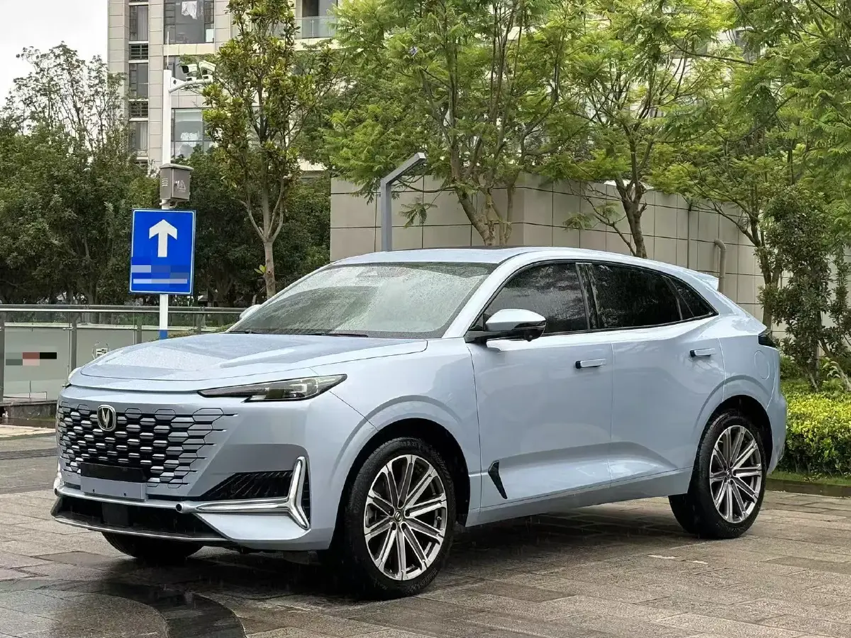 2021 ChangAn UNI-K 2.0T 233HP L4 8AT