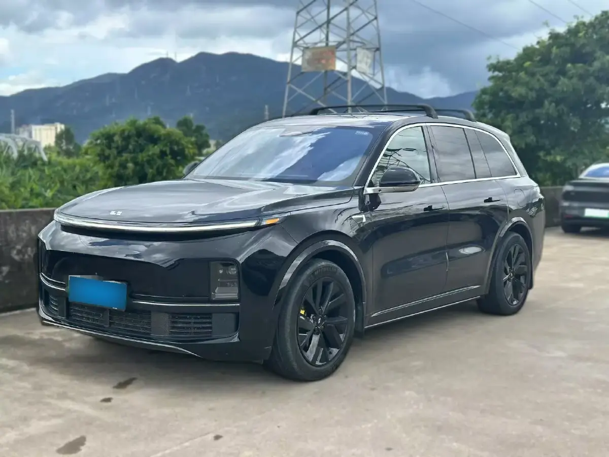 2023 Li L8 Range Extended 154HP REEV 40.9KWH