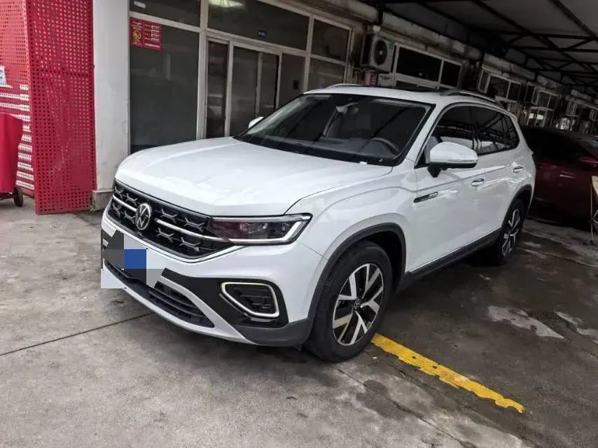 2023 Volkswagen Tayron 2.0T 186HP L4 7DCT