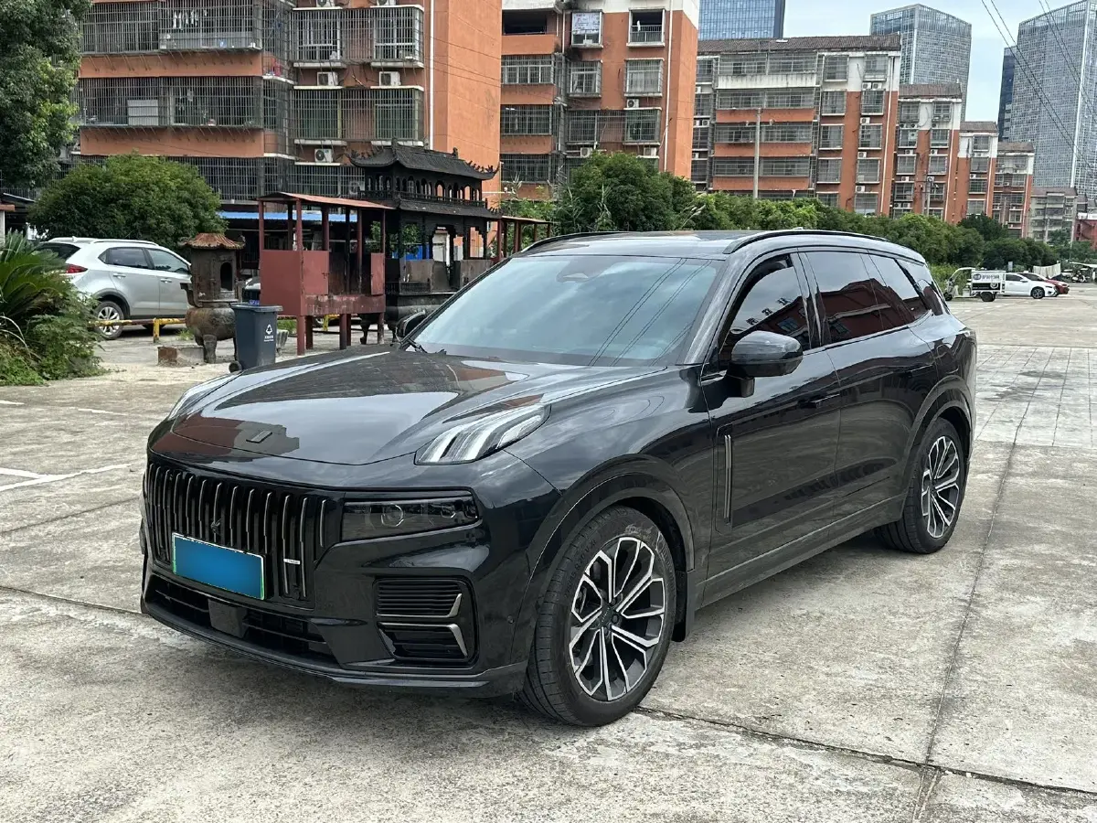 2024 LYNK&CO 09 EM-P 2.0T 254HP L4 3DHT PHEV 40.1KWH