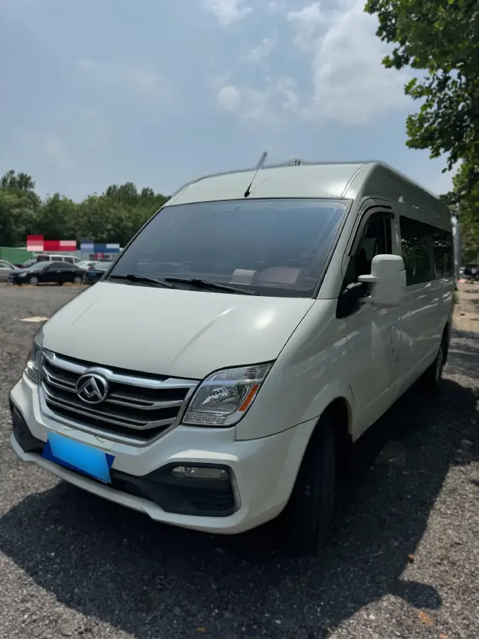 2019 MAXUS XinTu V80 2.0T 139HP L4 6AMT