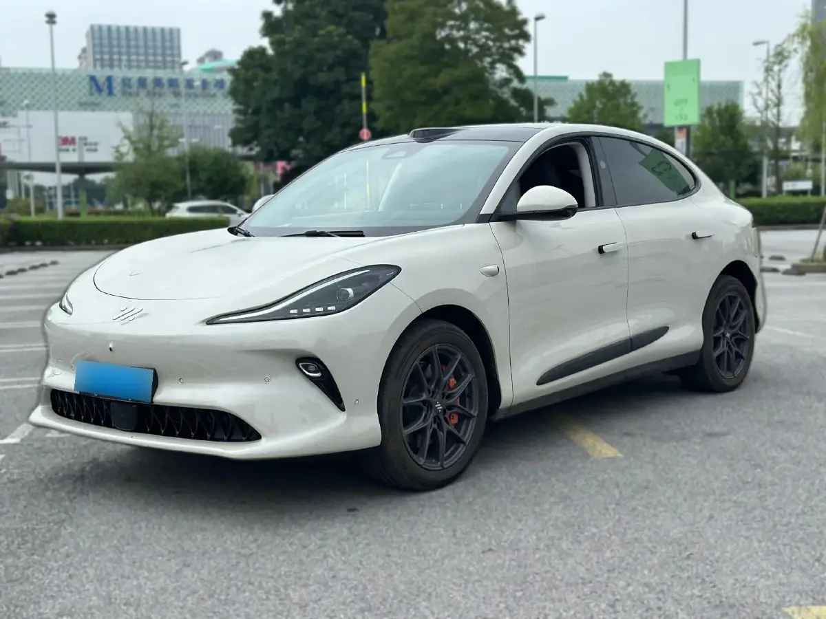 2025 IM LS6 BEV 75KWH