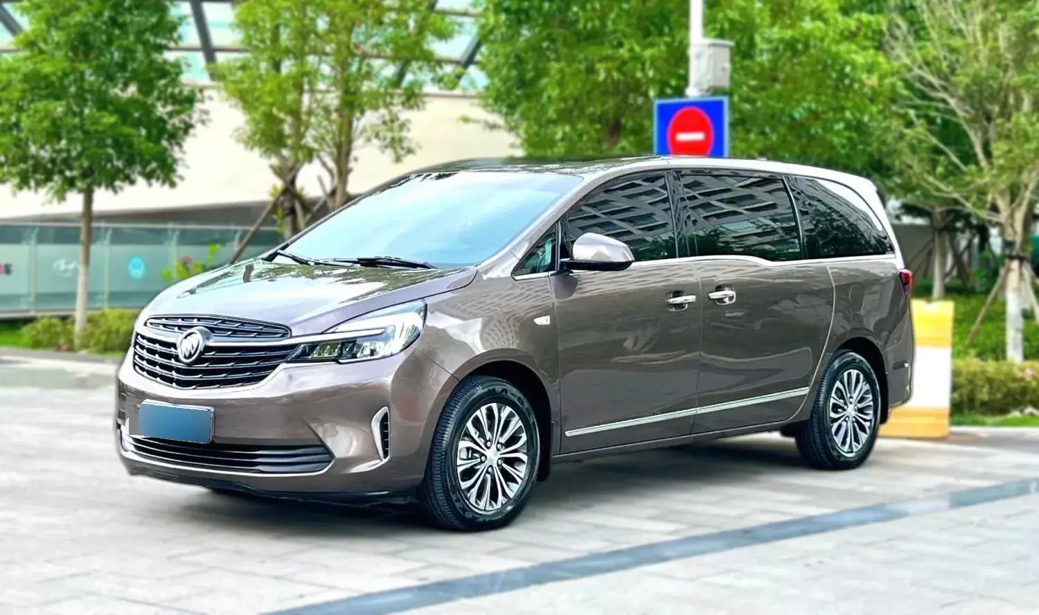 2022 Buick GL8 2.0T 237HP L4 9AT