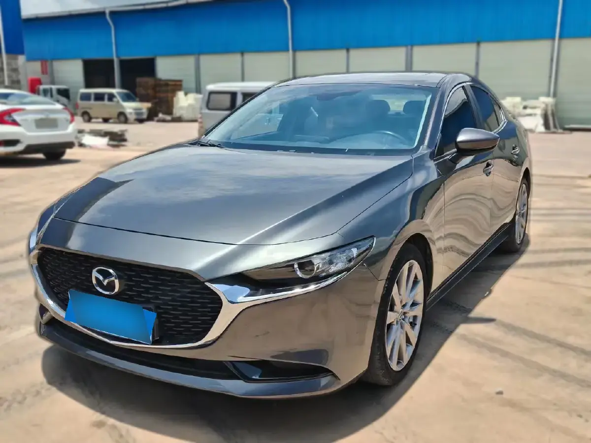 2021 Mazda 3 Axela 2.0L 158HP L4 6AT