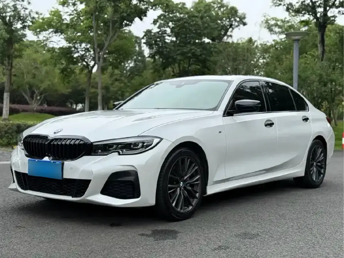 2022 BMW 3 Series 2.0T 184HP L4 8AT