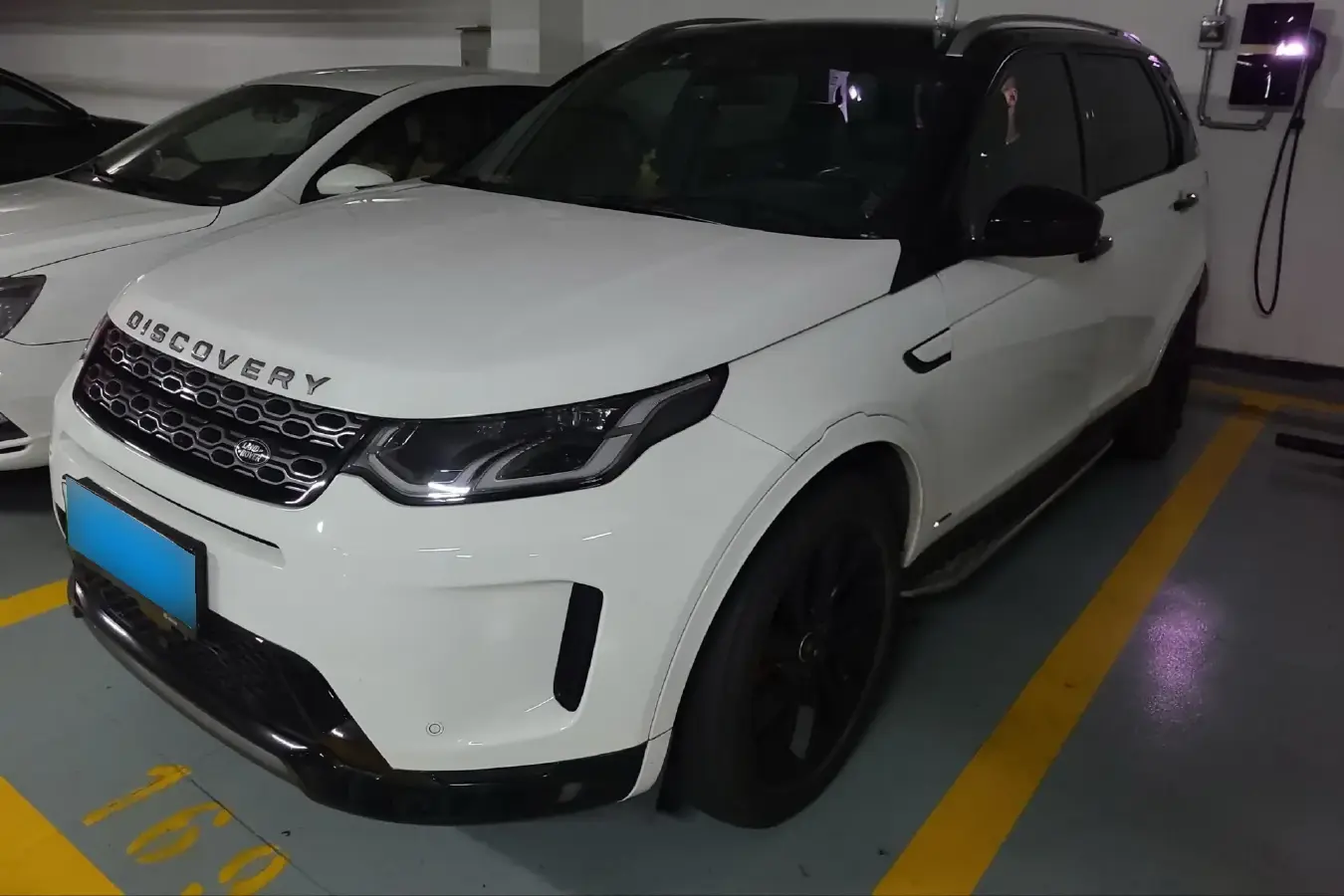 2022 Land Rover Discovery Sport 1.5T 200HP L3 8AT PHEV