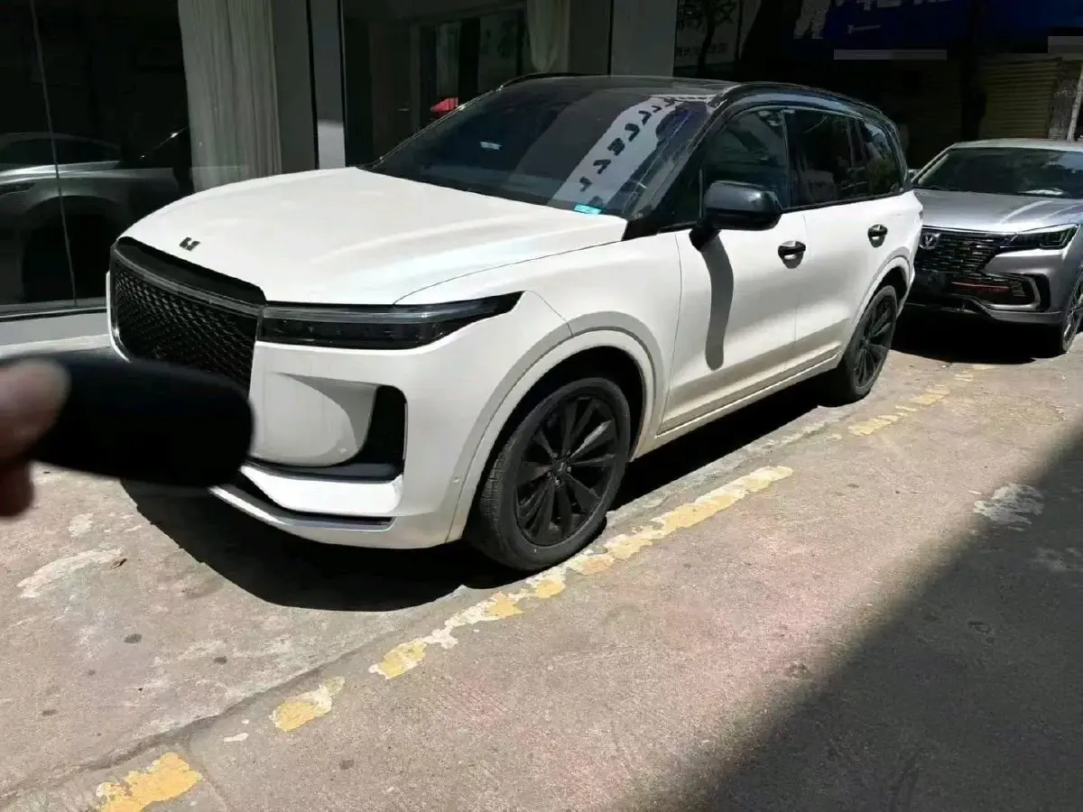 2021 Li ONE Range Extended 131HP REEV 40.5KWH