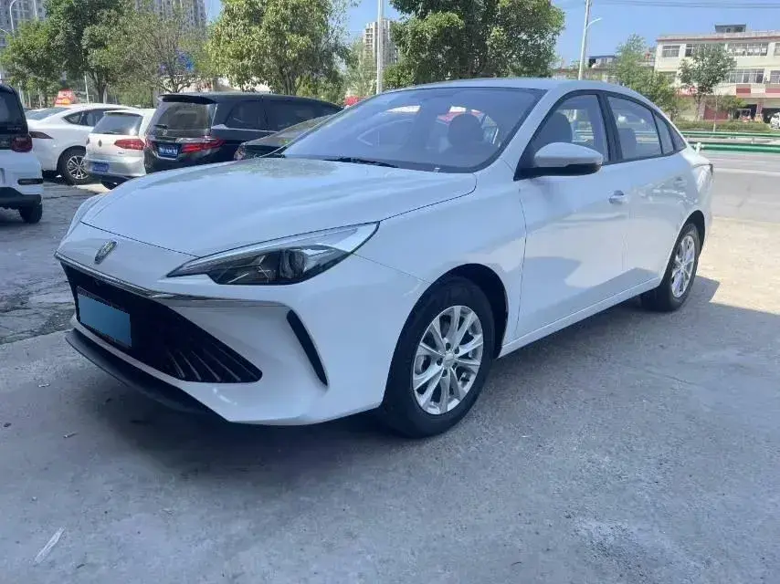 2023 Roewe i5 1.5L 129HP L4 5MT