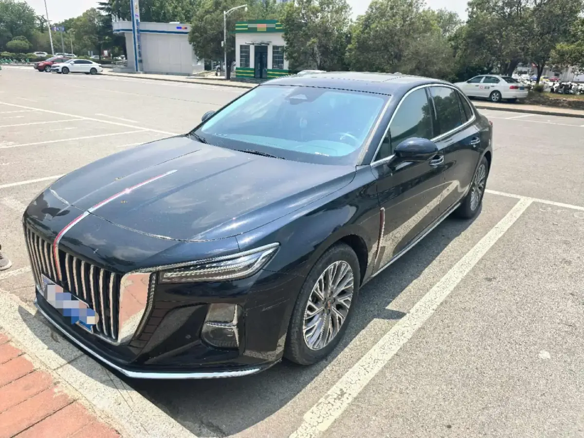2023 HongQi H5 2.0T 224HP L4 8AT