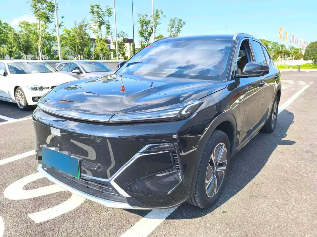 2025 Geely Galaxy Starship 7 EM-i 1.5L 112HP L4 1DHT PHEV 19.09KWH