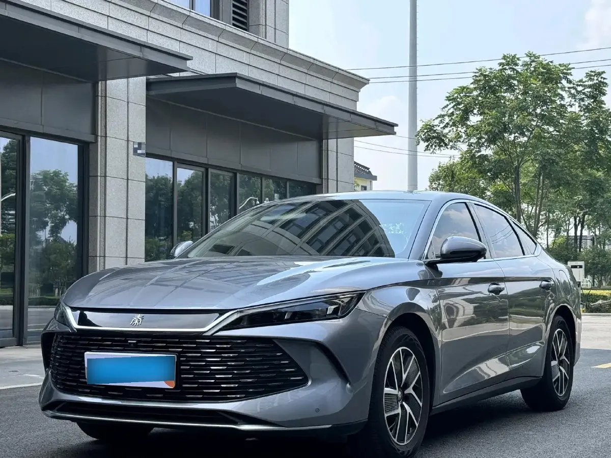 2024 BYD QinL 1.5L 101HP L4 E-CVT PHEV 15.87KWH