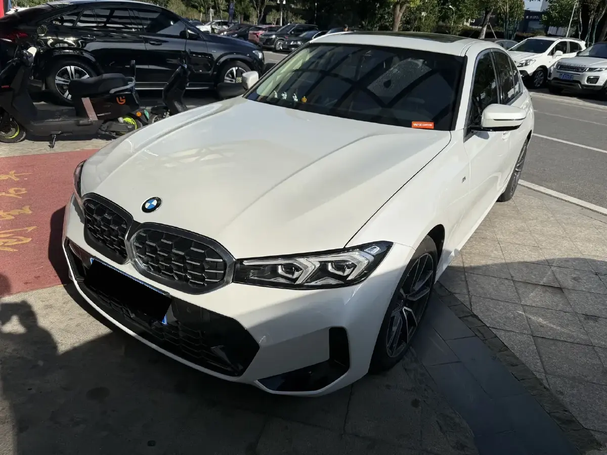 2024 BMW 3 Series 2.0T 184HP L4 8AT