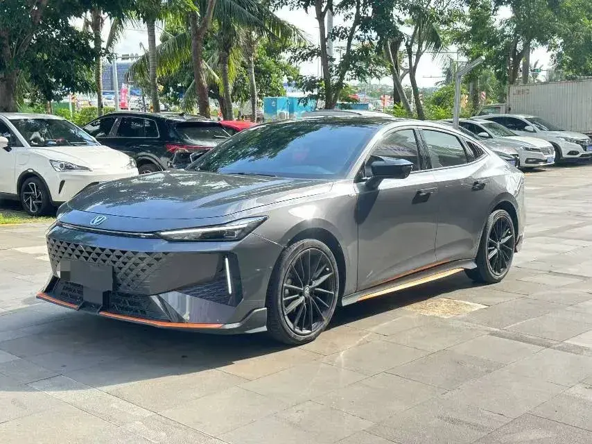 2024 ChangAn UNI-V 1.5T 188HP L4 7DCT