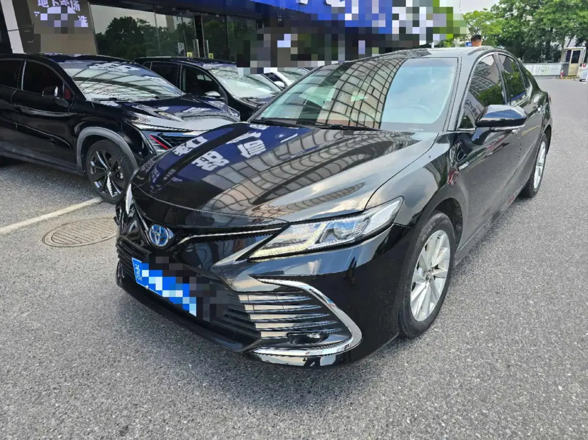 2023 Toyota Camry 2.5L 178HP L4 E-CVT Hybrid