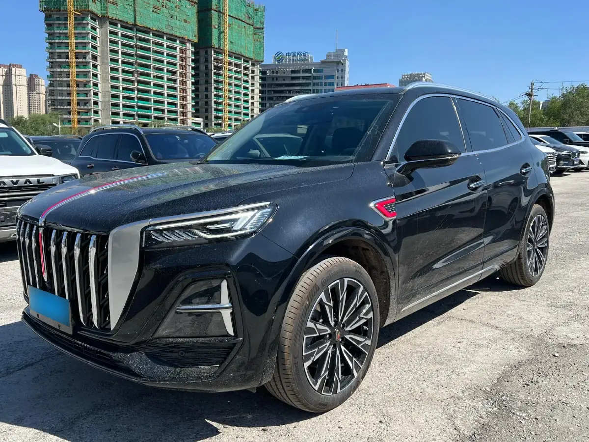 2025 HongQi HS5 2.0T 252HP L4 8AT