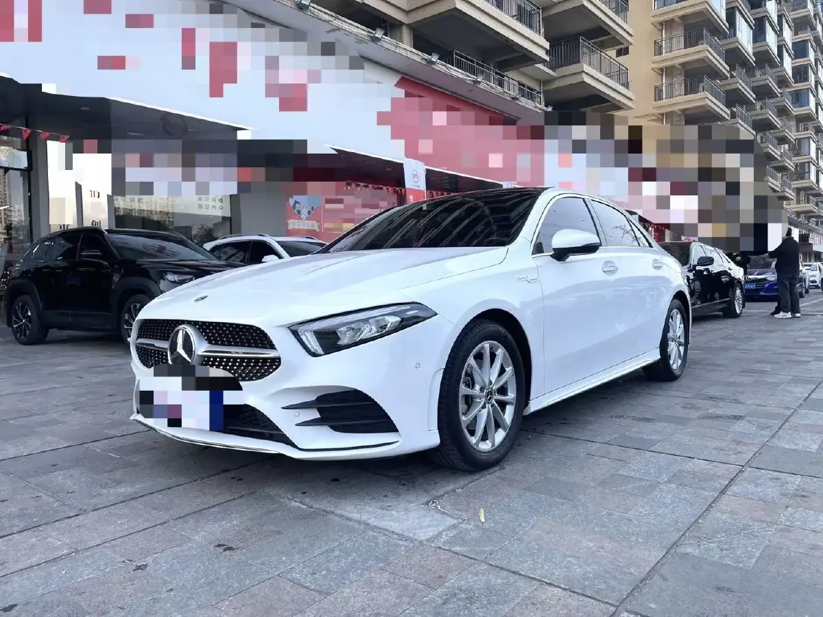 2023 Mercedes-Benz A Class 1.3T 163HP L4 7DCT