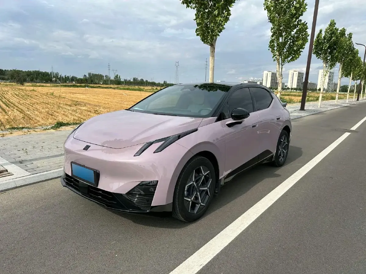 2025 LYNK&CO Z20 BEV 61.47KWH