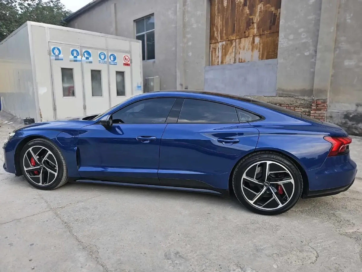 2023 Audi RS e-tron GT 2AT BEV 93.4KWH,autocango,china used car exporter,china ev exporter,chinese used car exporter,chinese used ev exporter