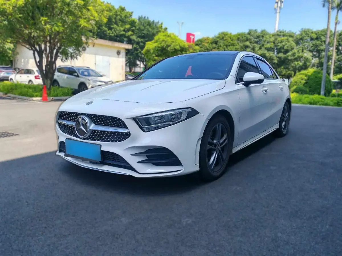 2022 Mercedes-Benz A Class 1.3T 136HP L4 7DCT