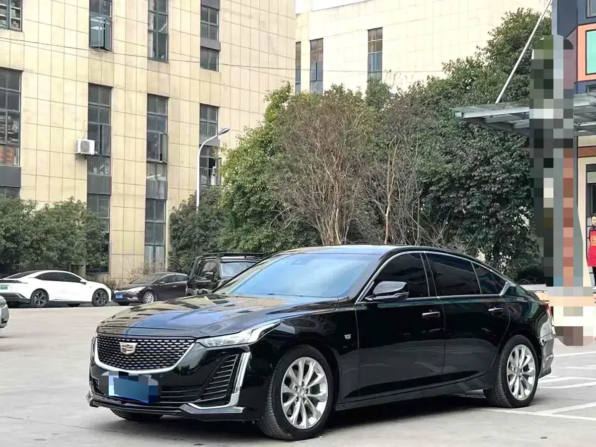 2022 Cadillac CT5 2.0T 237HP L4 10AT